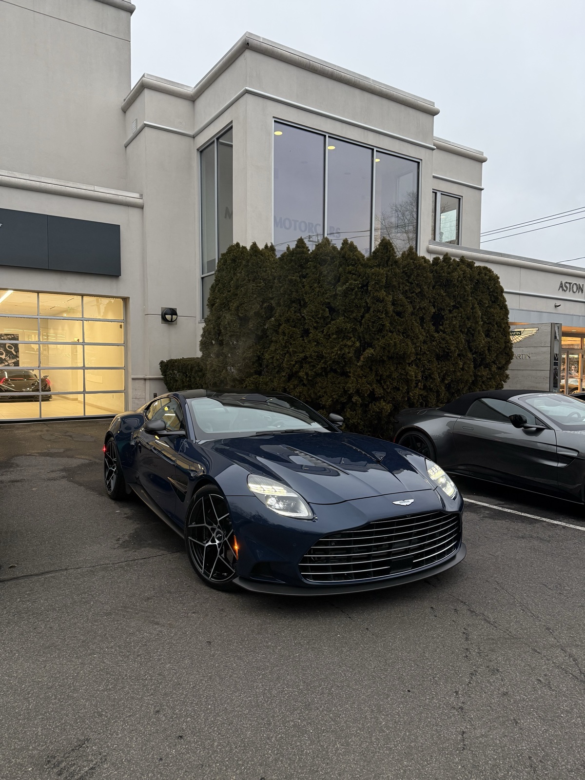 2025 Aston Martin Vanquish - Seychelles Blue